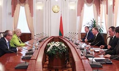 Кобяков обсудил с Валовой вопросы развития ЕАЭС