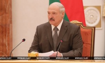 Лукашенко подтверждает возможность обсуждения в будущем внесения изменений в Конституцию Беларуси