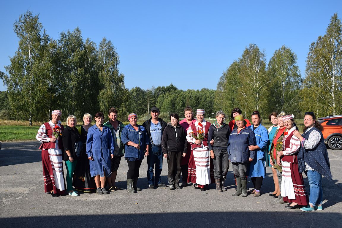 Хотимск бай. Янбахтина Светлана Евгеньевна. Родовое поселение красная Самарка. Воскресная школа Новониколаевский. Директора воскресных школ помолились.