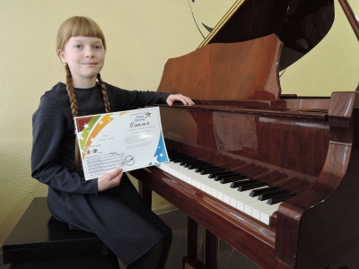 Василькова Мария, учащаяся 5  года обучения. Лауреат I степени творческого интернет проекта «Покори вершину»