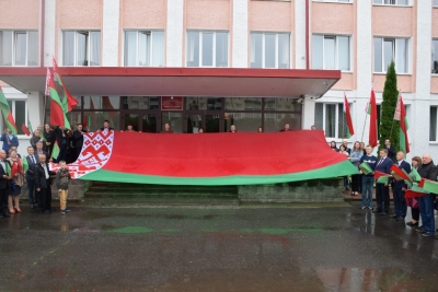 На Хотимщине прошел флешмоб «За Беларусь», а также дан старт Республиканской акции «Пункт мира — Хотимск»