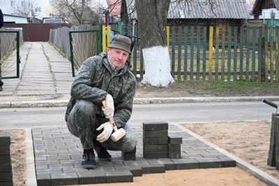Традиции, которые нас объединяют. Хотимчане принимают участие в республиканском субботнике
