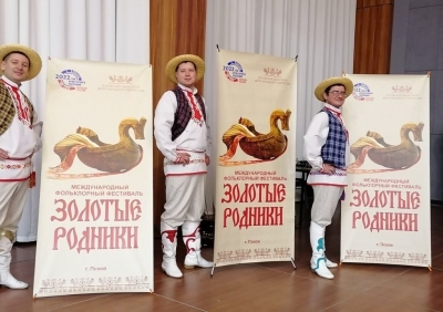 «Хлопцы Пасялковыя» – единственный коллектив из Беларуси, выступивший на основных мероприятиях фестиваля “Золотые родники” в Пскове