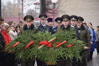 В Хотимске у Братской могилы состоялась торжественная церемония перезахоронения останков младшего лейтенанта Сотворённого Фёдора Никитовича