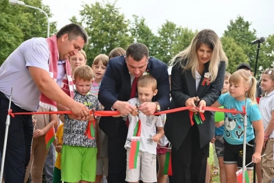 В День Независимости для юных хотимчан открылись детские игровые площадки