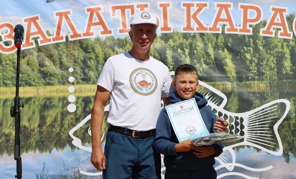 yarkie-kadry-vtorogo-dnya-tretego-regionalnogo-rybolovnogo-festivalya-zalaty-karas-v-khotimske-foto-_42