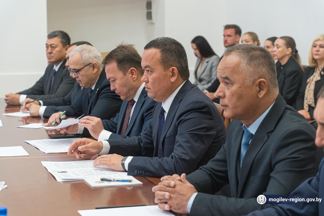 vstrecha-s-delegatsiey-surkhandarinskoy-oblasti-respubliki-uzbekistan_5