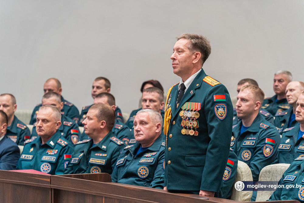 predstavlenie-rukovoditeley-mogilevskogo-oblastnogo-upravleniya-mchs-rb_9