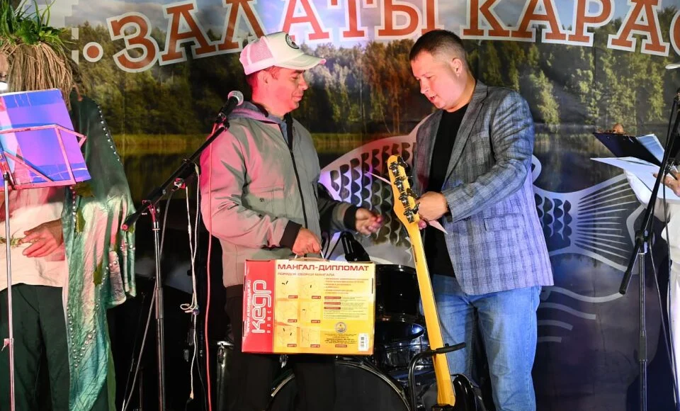smotrite-kak-v-khotimske-proshel-pervyy-den-tretego-regionalnogo-rybolovnogo-festivalya-zalaty-karas_36