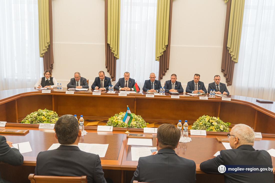 vstrecha-s-delegatsiey-surkhandarinskoy-oblasti-respubliki-uzbekistan_6