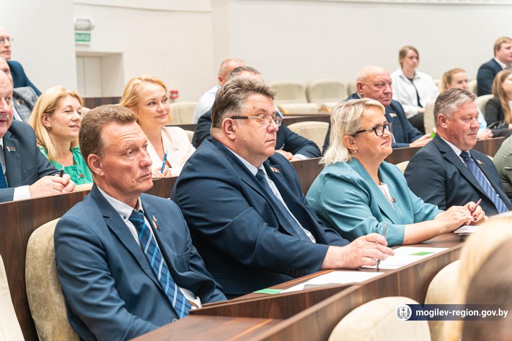 ocherednaya-dvadtsat-tretya-sessiya-mogilevskogo-oblastnogo-soveta-deputatov_1