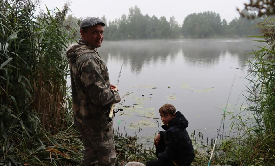 yarkie-kadry-vtorogo-dnya-tretego-regionalnogo-rybolovnogo-festivalya-zalaty-karas-v-khotimske-foto-_5