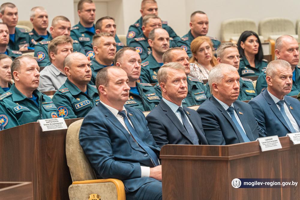 predstavlenie-rukovoditeley-mogilevskogo-oblastnogo-upravleniya-mchs-rb_5
