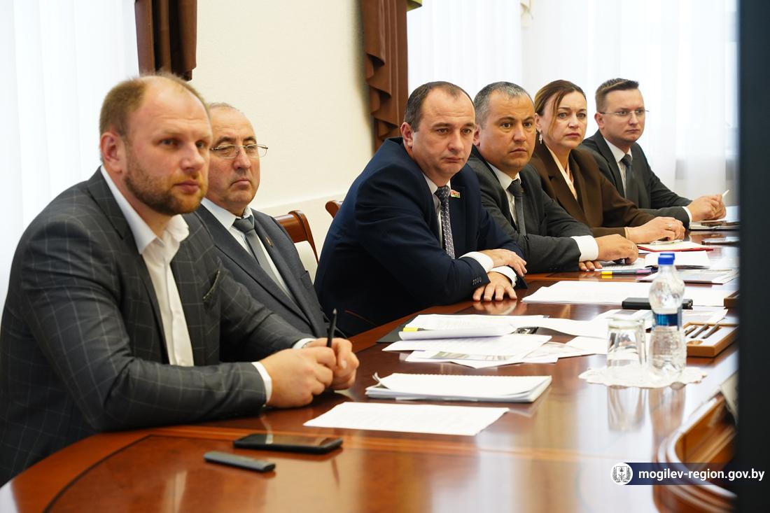 vstrecha-v-oblispolkome-biznes-delegatsii-iz-kitaya_11