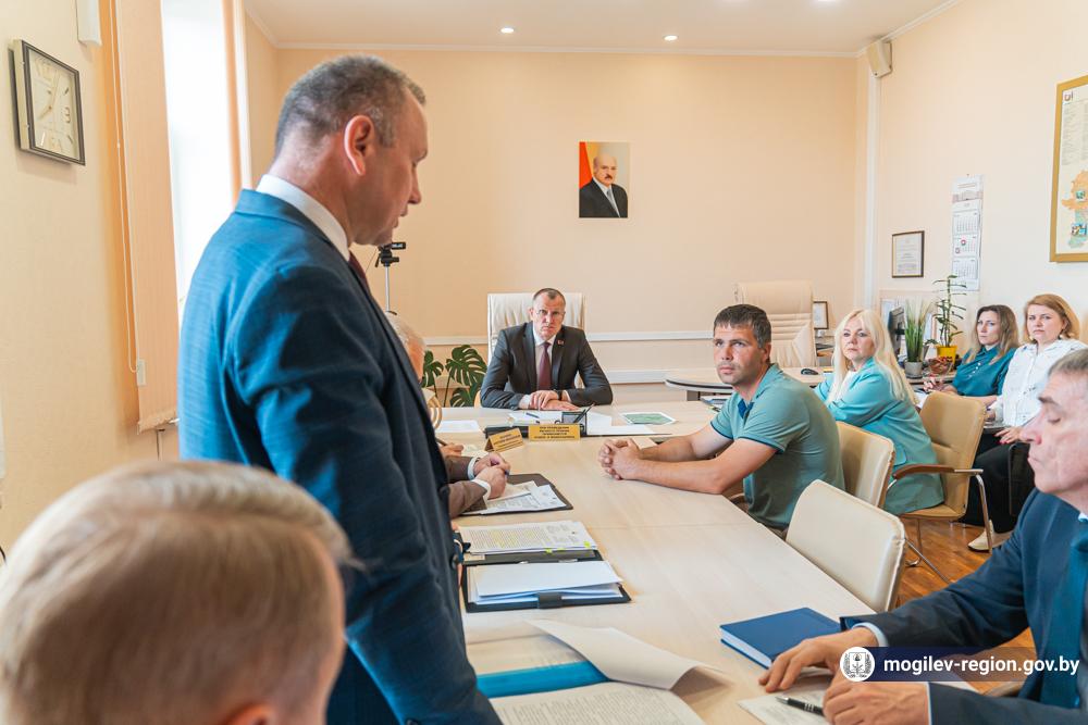 anatoliy-isachenko-provel-lichnyy-priem-grazhdan_1