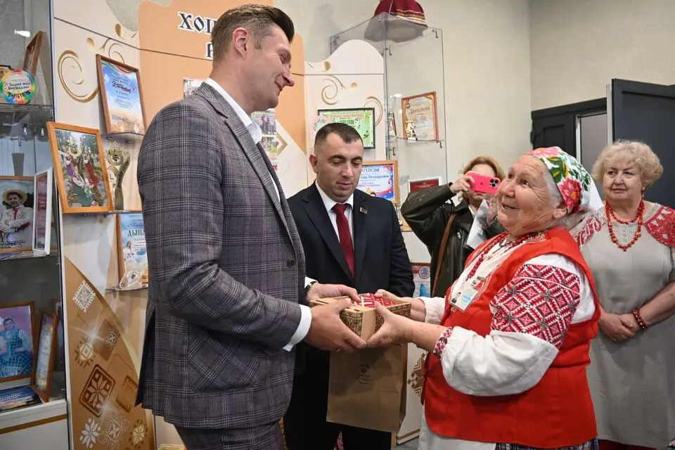 segodnya-khotimsk-s-rabochim-vizitom-poseshchaet-ministr-kultury-zasluzhennyy-artist-respubliki-bela_4