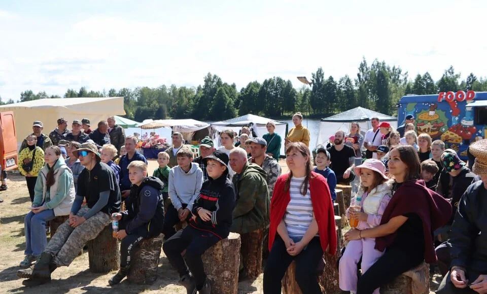yarkie-kadry-vtorogo-dnya-tretego-regionalnogo-rybolovnogo-festivalya-zalaty-karas-v-khotimske-foto-_31
