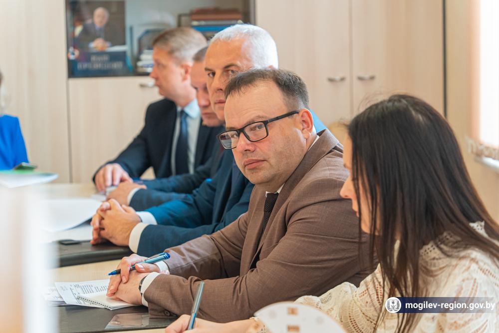 anatoliy-isachenko-provel-lichnyy-priem-grazhdan_4