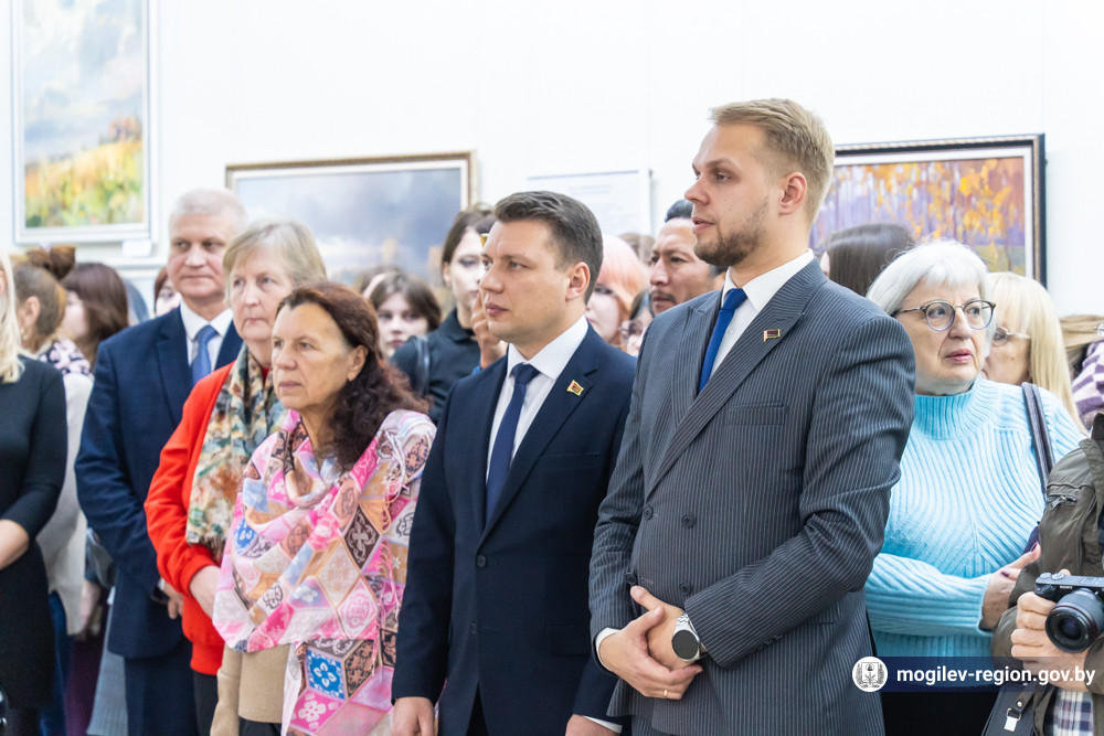 itogovaya-vystavka-xxix-mezhdunarodnogo-plenera-po-zhivopisi-obraz-rodiny-v-izobrazitelnom-iskusstve_4
