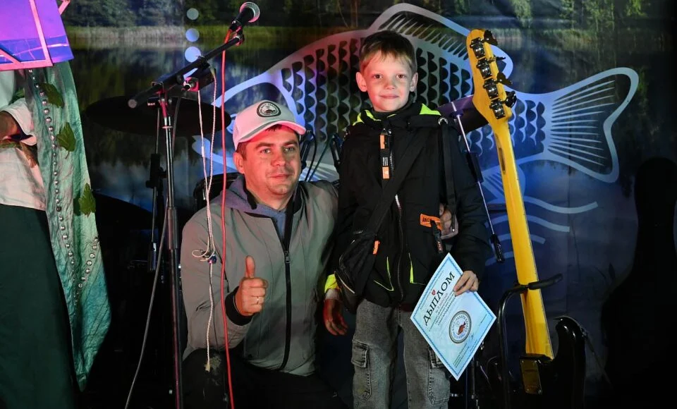 smotrite-kak-v-khotimske-proshel-pervyy-den-tretego-regionalnogo-rybolovnogo-festivalya-zalaty-karas_42